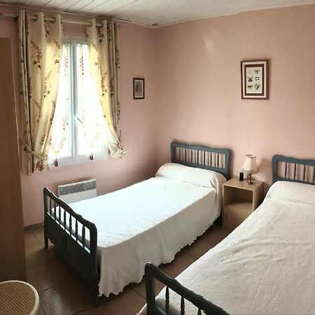 Maison Des Lys Жонзак Екстериор снимка