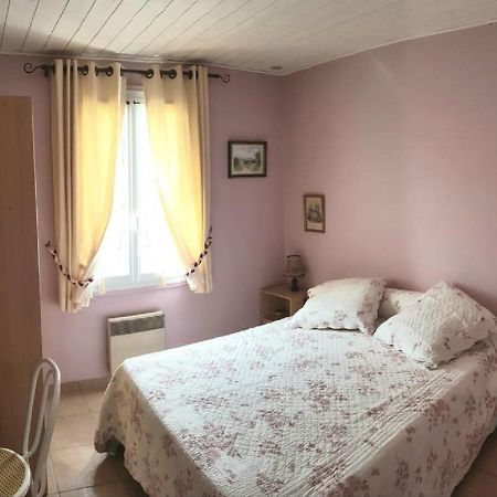 Maison Des Lys Жонзак Екстериор снимка